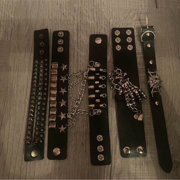 5 Pack Of Alternative Bracelets - Picture 2 of 7